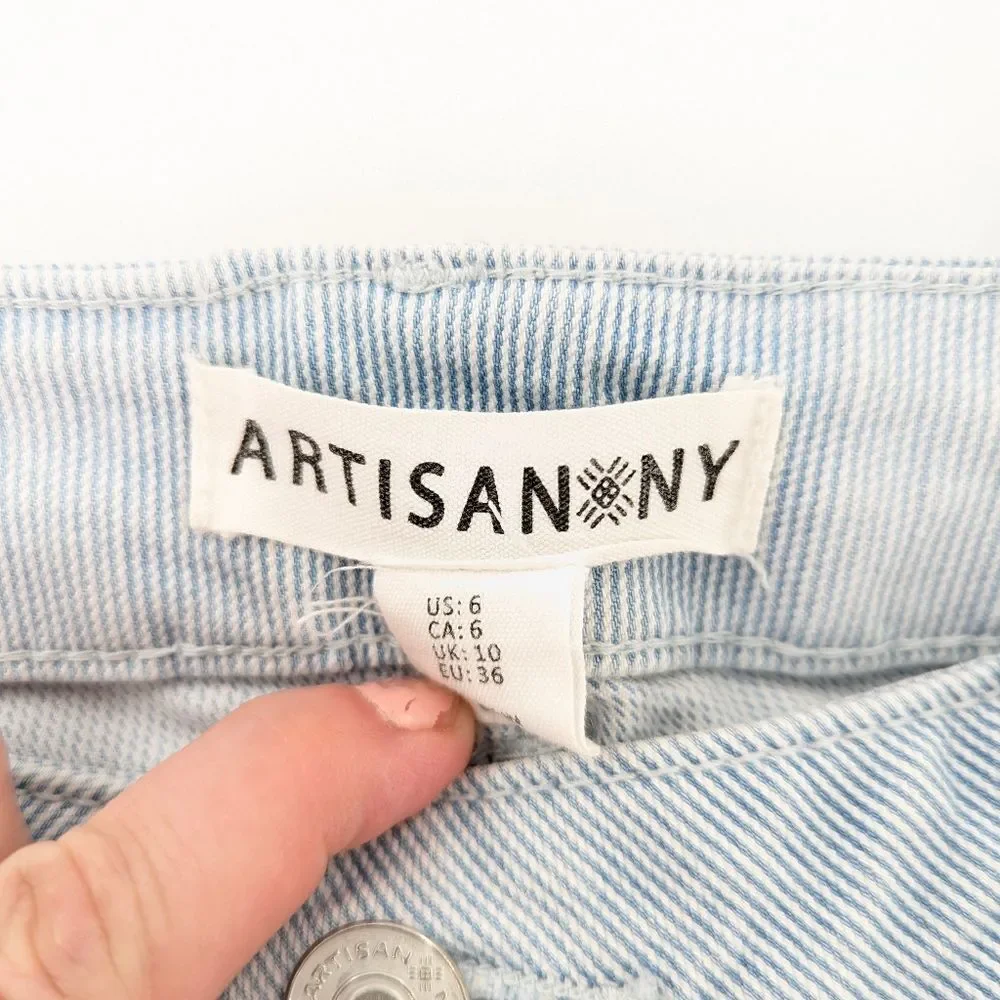 Artisan NY Pin Striped Skinny White and Blue Mid Rise Pants 28x25